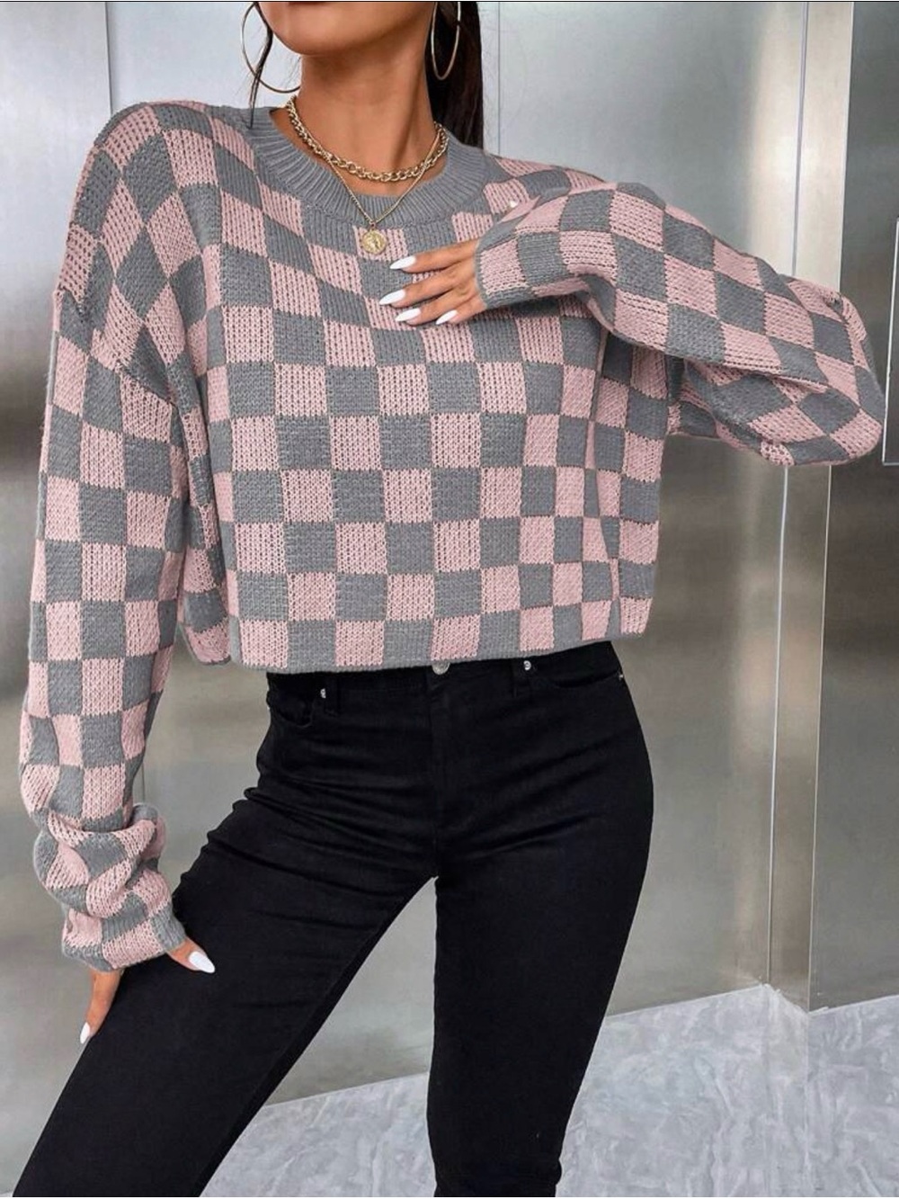 Women’s Checkered Cropped Crewneck Sweater in Pink and Gray Size M - Picture 6 of 6